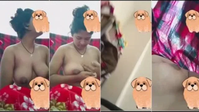 Sexy Bhabi Showing Fingering